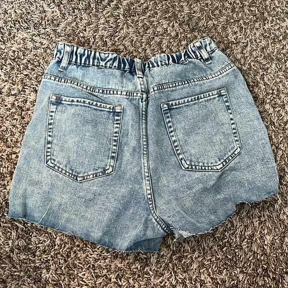 jean shorts - Picture 2 of 2